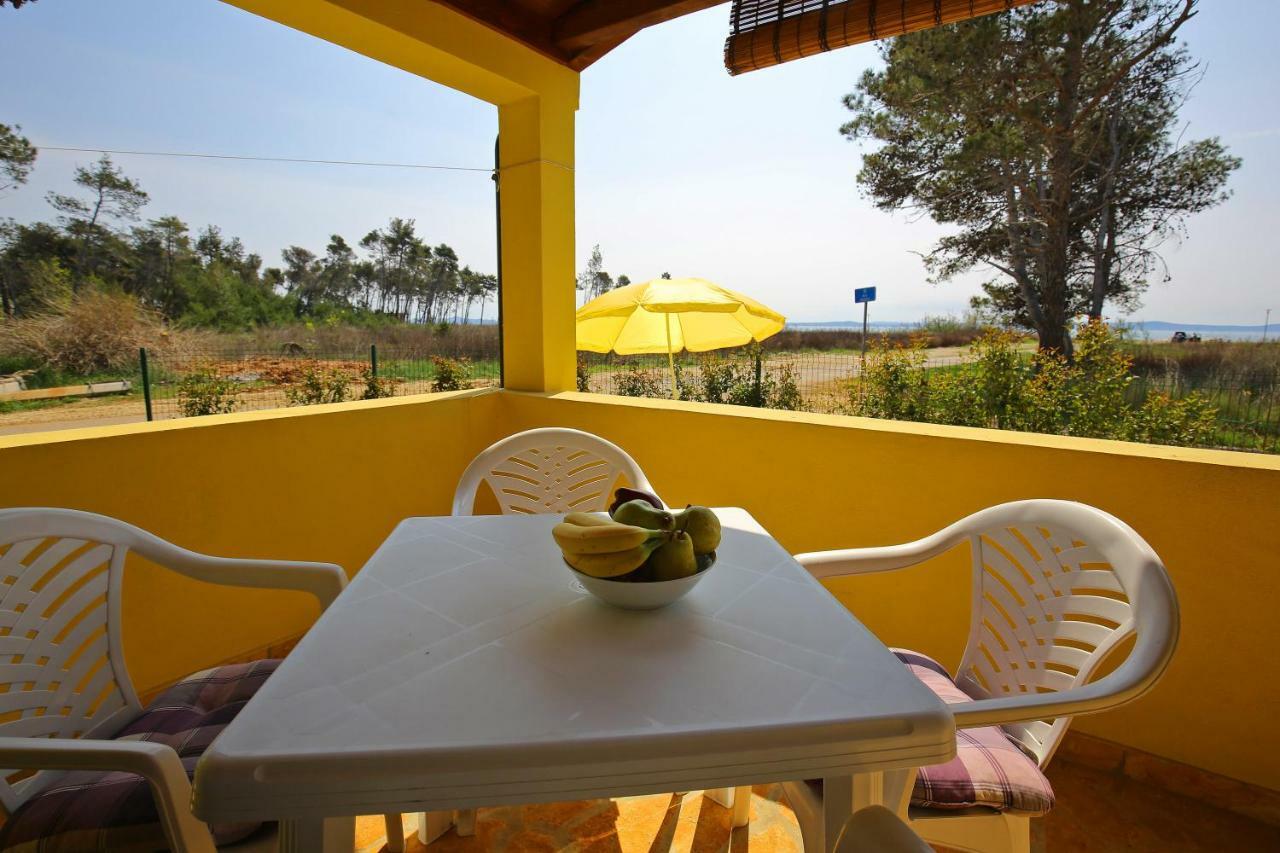 House On The Beach Tin Привлака Екстериор снимка